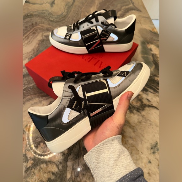 Valentino VL7N Sneakers - Picture 2 of 6